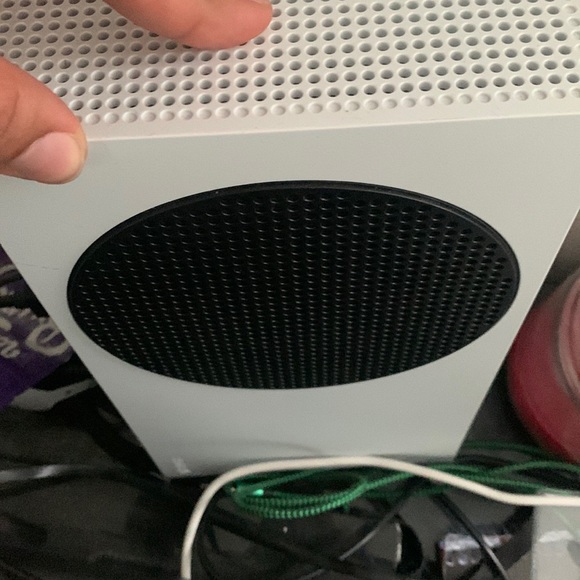 Selling my Xbox don’t need it no more
